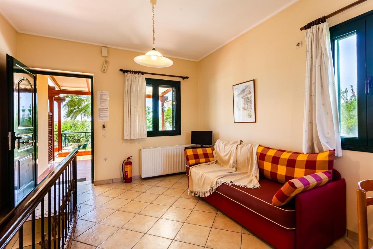 Apartament Dukes Poolside Parálion Ástros